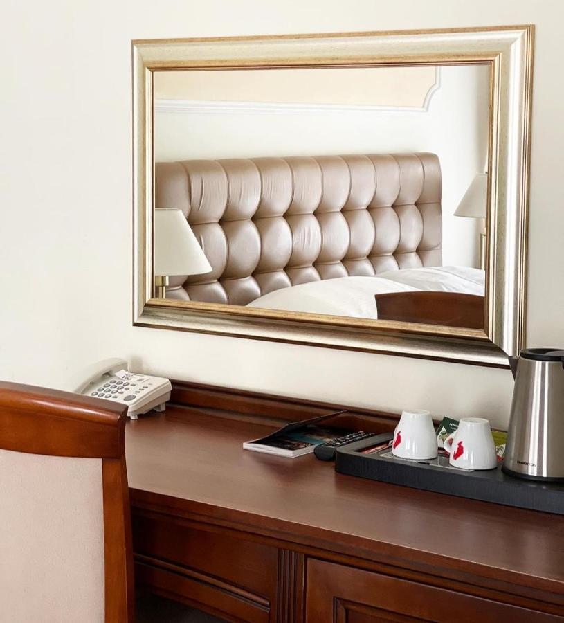 קרלובי וארי Windsor Spa Hotel מראה חיצוני תמונה