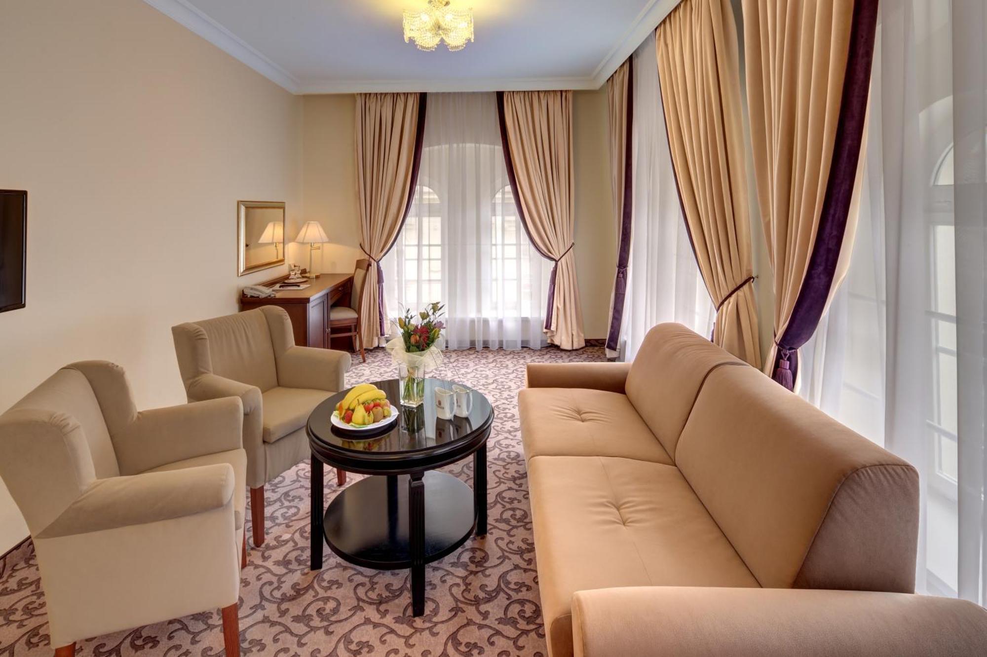 קרלובי וארי Windsor Spa Hotel מראה חיצוני תמונה